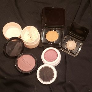 COVERGIRL Makeup - FREE WITH PURCHASE OF BUNDLE OF 3 OR MORE ITEMS! COVERGIRL Makeup - FREE WITH PURCHASE OF BUNDLE OF 3 OR MORE ITEMS!